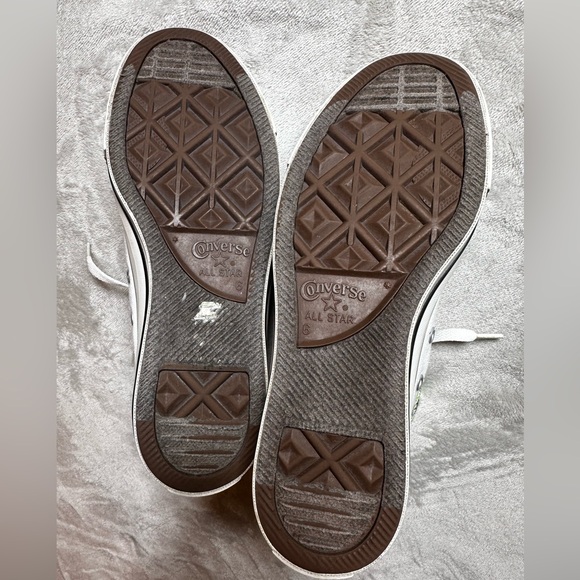 Converse Chuck Taylor “Teens in a Tree” Pink & Green Graphic Sneakers Sz 8 - Picture 9 of 13